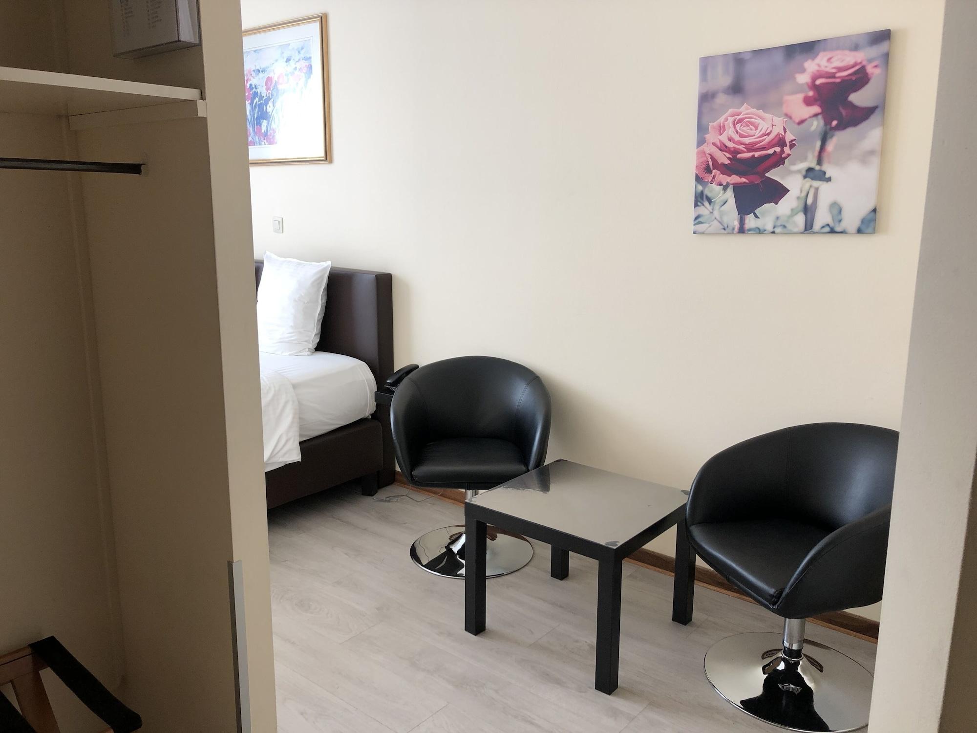 Slina Hotel Brussels Sint-Jans-Molenbeek Экстерьер фото