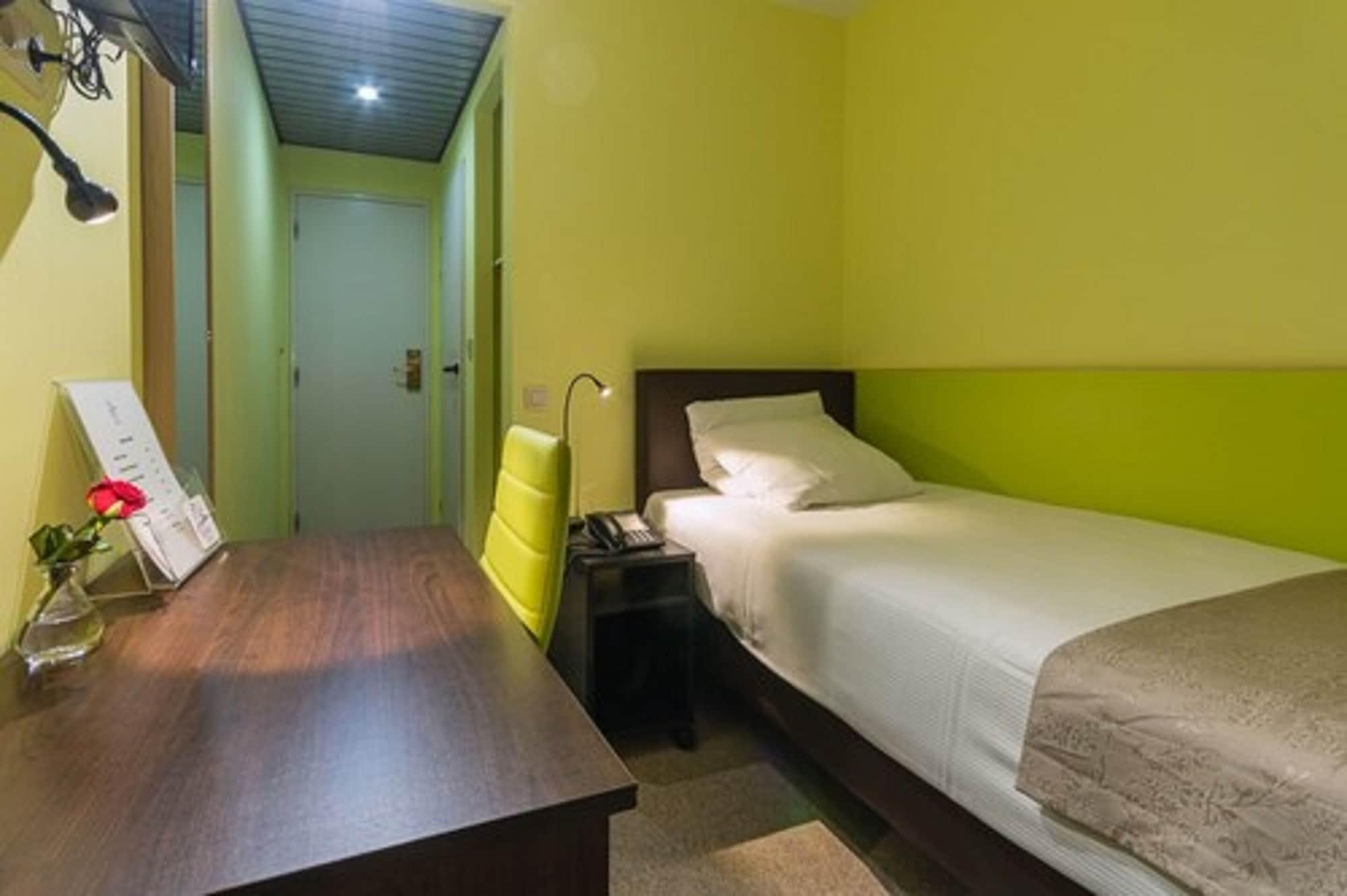 Slina Hotel Brussels Sint-Jans-Molenbeek Экстерьер фото