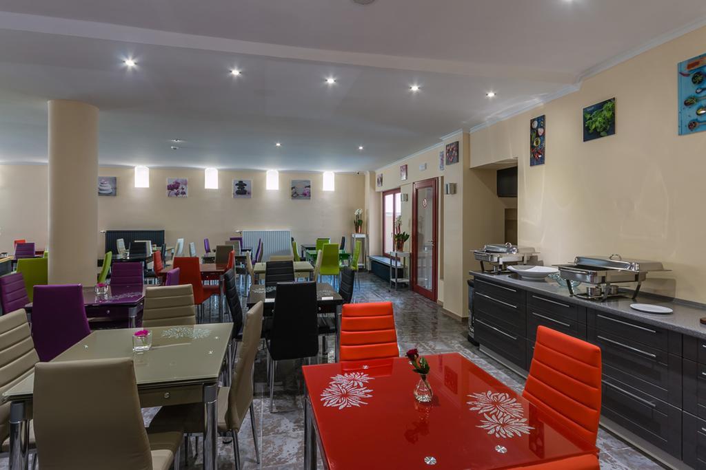 Slina Hotel Brussels Sint-Jans-Molenbeek Экстерьер фото