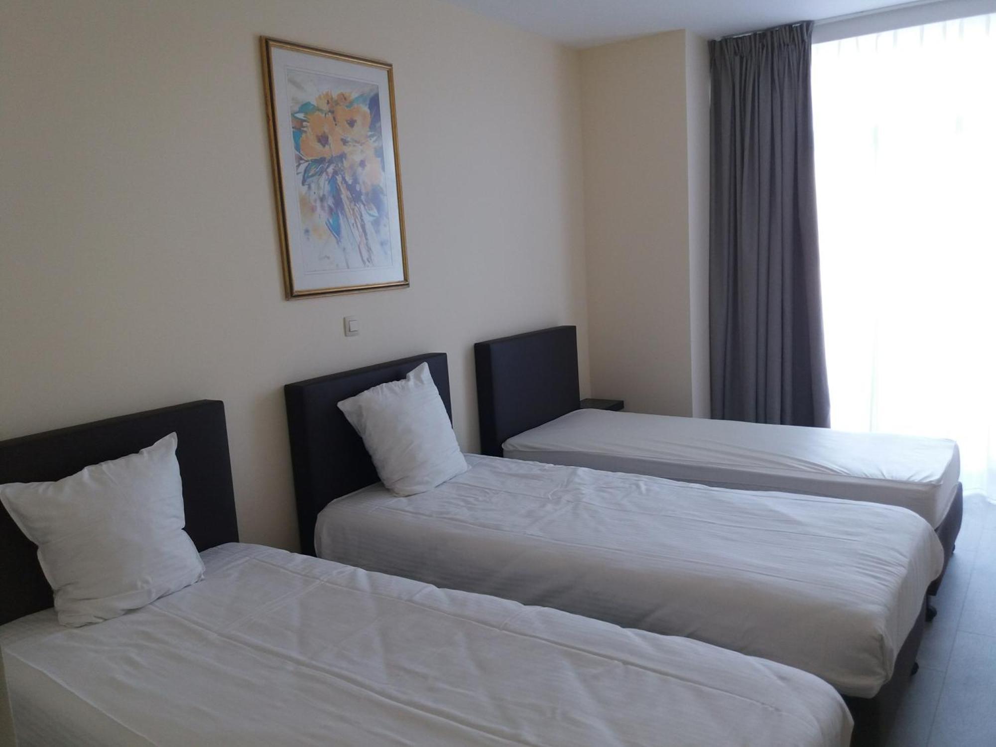 Slina Hotel Brussels Sint-Jans-Molenbeek Экстерьер фото